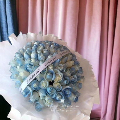 99枝藍玫瑰