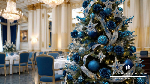 Sapphire blue christmas tree decoration trend